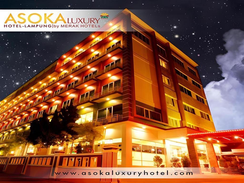 Asoka Luxury Hotel Bandar Lampung Exterior foto