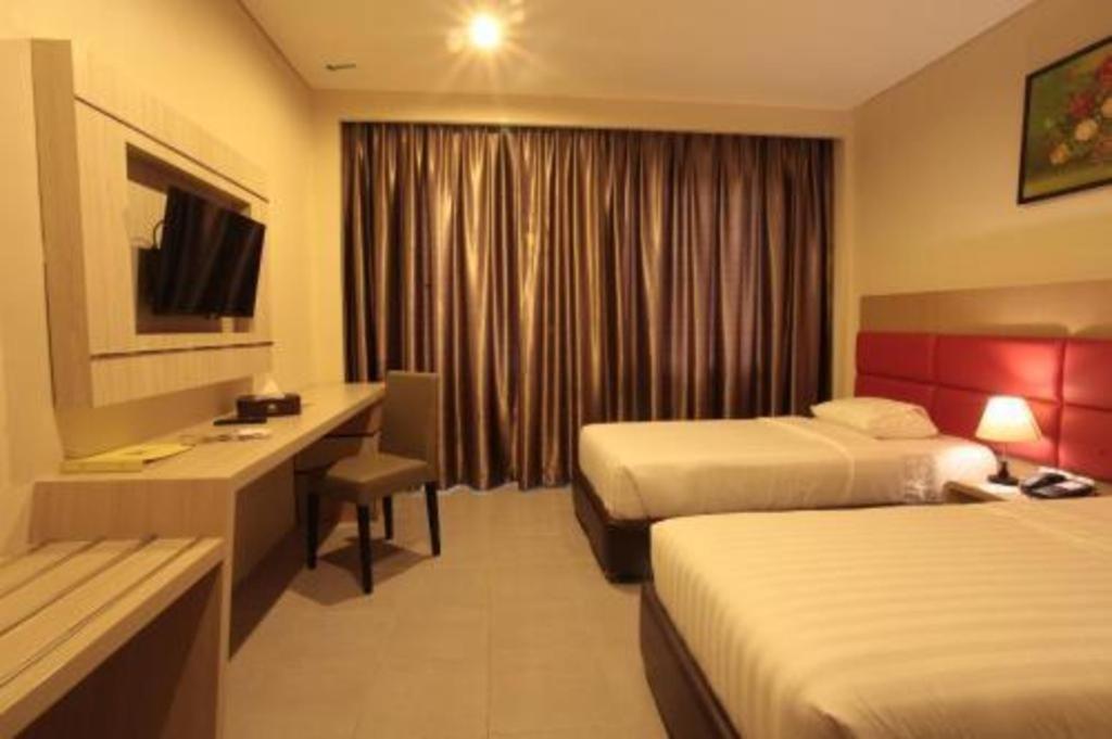 Asoka Luxury Hotel Bandar Lampung Exterior foto