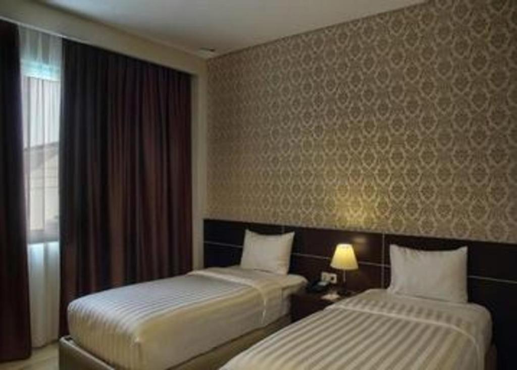Asoka Luxury Hotel Bandar Lampung Exterior foto